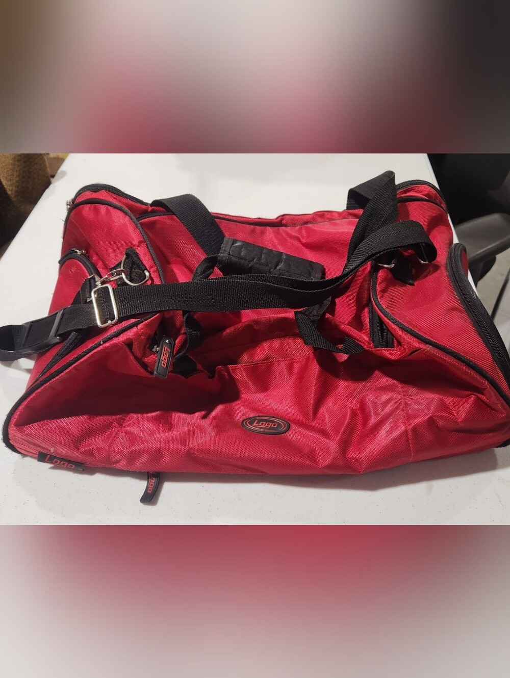Arkansas Razorbacks Duffel Bag - Picture 2 of 3